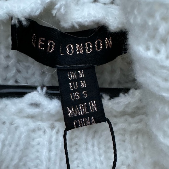 NWT- QED London turtle neck cable knit Sweater Dress - Picture 9 of 11